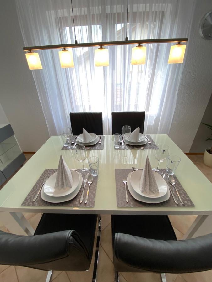 Elviras Apartment Singen Værelse billede